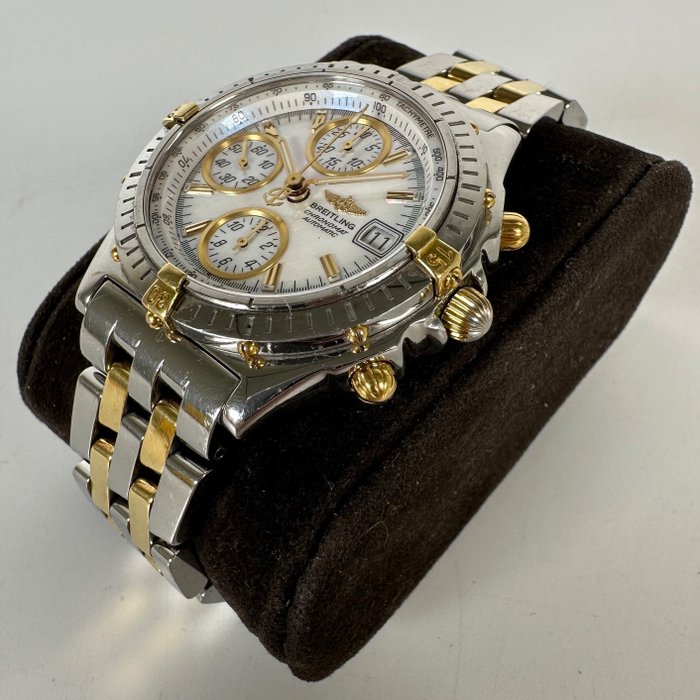 Replica Breitling Chronomat Blackbird Watch